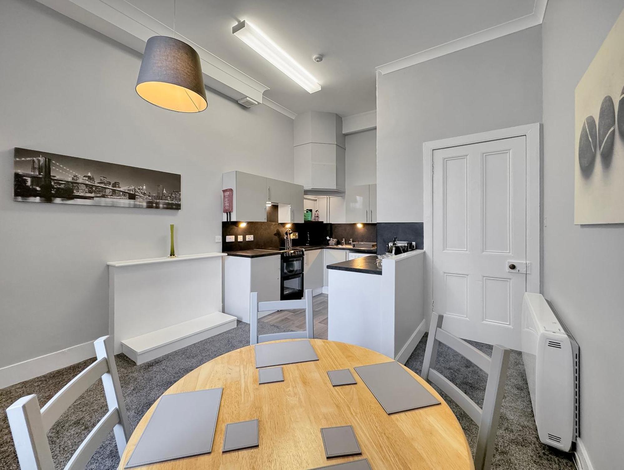 אובאן Hayfield Apartment מראה חיצוני תמונה